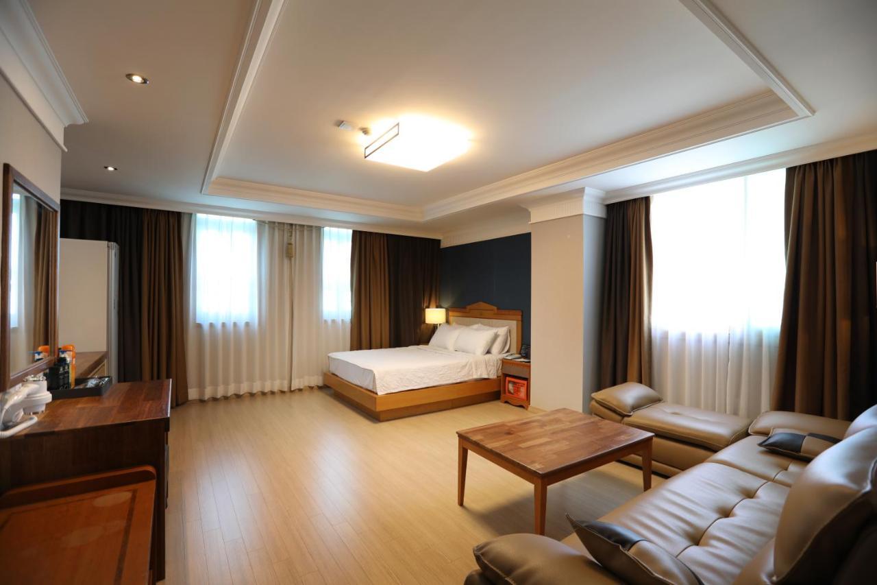 Gwangju Empire Hotel Gwangju Metropolitan City Bagian luar foto
